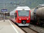 tmr - Einfahrender Triebzug RABe 527 511-0 im Bahnhof von Martigny am 01.05.2013