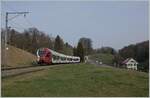 Zwischen Courtepin und Pensier ist der TPF RABe 527 197 als S20 auf dem Weg nach Romont. 

29. März 2022