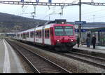 SBB - Regio von Biel nach Neuchàtel an der Spritze der Steuerwagen ABt 50 85 39-43 984-6 ( ex travys ) im Bhf. Cornaux am 23 .01.2023