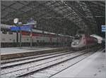 Der erste Schnee! In Lausanne wartet der Lyria TGV Rame 4729 auf die Abfahrt nach Paris Gare de Lyon.