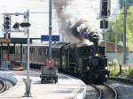 Dampfsonderzug in Doppeltraktion G 3/4 Nr. 1  Rhtia  und G 4/5 Nr. 107  Albula  fr das Bahnhofsfest in Bonaduz soeben in Reichenau-Tamins am 10.6.2007 eingefahren. Hinweis: Teleaufnahme.