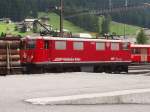 Ge 4/4 607 mit einem  Gterzug in Davos-Platz.