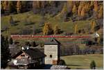 RE1335 nach St.Moritz mit der Ge 4/4 II 630  Trun  in Susch. Wegen der Bauarbeiten an der Albulastrecke (Sperrung Thusis-Tiefencastel) verkehren die RE via Vereina verstärkt. (31.10.2017)