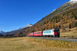 Ge 4/4 II 616 mit einem Regio am 30.10.2017 bei La Punt. 