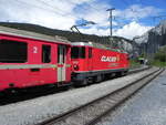 Ge 4/4 II 623 Bonaduz  Glacier Express  mit einem RE am 10.05.2019 in Valendas-Sagogn in der Ruinaulta.