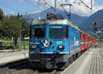 RhB Ge 4/4 II 619  SÜDOSTSCHWEIZ  beim Passieren der Station Ems Werk am 12. September 2021.
Foto: Walter Ruetsch