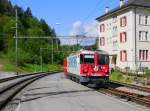 RhB - Ge 4/4  616 mit Personenzug unterwegs nach Chur bei der einfahrt in den Bahnhof von Reichenau-Tamins am 07.05.2015