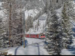 Ge 4/4 II 616  Filisur  fährt am 9. Januar 2016 oberhalb von Bergün mit dem Schlittelzug in Richtung Preda. <br>
Auch diese Stelle ist im Winter am besten mit dem Schlitten zu erreichen - sie liegt direkt an der Schlittelbahn Darlux - Bergün. Die Abfahrt ist äusserst empfehlenswert!