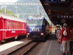 Ge 4/4 652 mit einem Schnellzug nach Davos-Platz in Klosters-Platz.