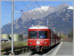 Be 4/4 Pendel mit Steuerwagen 1712 als S8 nach Schiers in Igis. Im Hintergrund ist das Falknis Massiv. (26.02.2008)