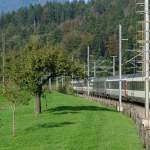 Unterwegs mit Re 4/4 11109 in Schwyz, 3.10.11