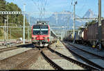 RBDe 560 ???  Domino  der S-Bahn Luzern (SBB) als S3 von Brunnen (CH) nach Luzern (CH) erreicht den Bahnhof Arth-Goldau (CH) auf Gleis 6.
Aufgenommen am Ende des Bahnsteigs 6/8.
[20.9.2019 | 17:19 Uhr]