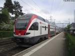 RABe 511 022 (und der nicht sichtbare RABe 511 001 ''Berlin'') am 10.5.2013 in Winterthur-Seen.