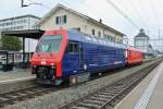 SBB Re 450 060-9 und SZU Re 450 070-8 auf berfhrungsfahrt Yverdon-Zrich bei Durchfahrt in Solothurn Wesat, 27.10.2014.