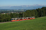 Be 4/6 62 und Be 4/6 64 fahren am 26.07.2016 von Esslingen Richtung Zürich Stadelhofen. Das Bild wurde zwischen Neuhaus und Scheuren aufgenommen.