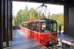 Dolderbahn Zürich. Wagen 2 in der Bergstation Dolder am 12. Okt. 2014, 14:21