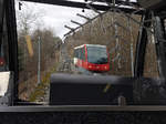 Biel-Magglingen-Bahn (2000 mit Biel-Leubringen-Bahn fusioniert zu FUNIC) während der Fahrt kurz vor Kreuzung mit dem zweiten Wagen bei der Mittelausweiche, 25.