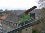 Fribourg/Freiburg - Funiculaire unterwegs von der Oberstadt auf der Talfahrt in die Unterstadt am 09.11.2009