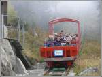 Gelmerseebahn der Kraftwerke Oberhasli im Grimselgebiet vor der Einfahrt in die 106% Steigung.