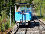 Oldtimerwagen der Standseilbahn Kriens-Sonnenberg (KSB) bei der Ausweichstelle - 23.04.2015