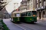 Schweizer Standardwagen der Straßenbahn Bern (evtl. 1986), Be 4/4 610 aus der ersten Serie der Standardwagen auf der Linie 5 zum Ostring und rechts Be 8/8 719 auf der Linie 9.