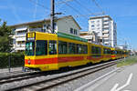 Am 11.08.2024 fand die TCB Abschiedsfahrt der 200er Serie der BLT statt. Mit den drei Be 4/8 218, 235 und 249 mit einer Gesamtlänge von 78,51 m waren wir unterwegs. Hier steht der Zug Kurz vor der Haltestelle Birseckstrasse. Aufnahme Münchenstein.