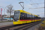 Be 8/10 TINA 4201, auf der Linie 10, fährt am 21.12.2024 zur Haltestelle M-Parc.