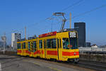 Be 4/8 256 ist am 27.12.2024 als Fahrleitungsenteiser Richtung Haltestelle M-Parc unterwegs.