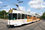 BLT 240 am 27.07.10 auf der Linie 10 am Bahnhof SBB fhrt mit Blaulicht durch die Stadt, ob er dadurch schneller ist??? 
Angehngt ist der BLT Schindler 107.