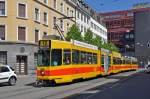 Be 4/8 216 zusammen mit dem Be 4/6 107 auf der Linie 10 fahren zur Haltestelle am Bahnhof SBB. Die Aufnahme stammt vom 04.06.2015.