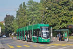 Be 6/8 Flexity 5023, auf der umgeleiteten Linie 2, bedient die Haltestelle St. Alban Tor. Die Aufnahme stammt vom 23.09.2017.