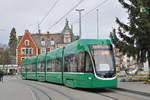 Be 4/6 Flexity 6008, auf der Linie 15, bedient die Haltestelle Wettsteinplatz. Die Aufnahme stammt vom 01.01.2018.