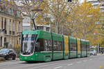 Be 6/8 Flexity 5037, auf der Linie 1, verlässt die Haltestelle Schützenhaus. Die Aufnahme stammt vom 19.11.2019.