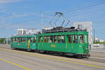 Oldtimer Linie am Tag der Offenen Tür der Basler Verkehrsbetriebe. Hier überquert der Be 2/2 181 zusammen mit dem B3 1303 die Dreirosenbrücke. Die Aufnahme stammt vom 21.05.2022.