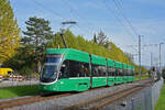 Be 6/8 Flexity 5035, auf der Linie 14, fährt am 29.10.2022 zur Haltestelle Muttenz Dorf.