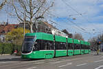 Be 6/8 Flexity 5003, auf der Linie 1, fährt am 18.03.2023 zur Haltestelle Schützenhaus.