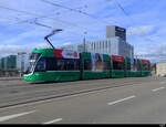 BVB - Tram Be 4/6 6007 unterwegs in der Stadt Basel am 04.02.2024