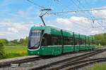 Be 6/8 Flexity 5007, auf der Linie 14, fährt am 26.04.2024 zur Haltestelle Rothausstrasse.