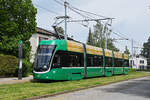 Be 4/6 Flexity 6016, auf der Linie 16, fährt am 04.05.2024 bei der Haltestelle Hauensteinstrasse ein.