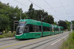 Be 6/8 Flexity 5015, auf der Linie 6, bedient am 05.07.2024 die Haltestelle Weilstrasse.