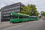 Doppeltraktion, mit dem Be 4/4 499, dem B4S 1491 und dem Be 4/4 497, auf der Linie 6, fährt am 26.08.2024 bei der Haltestelle Heuwaage ein. Aufnahme Basel.