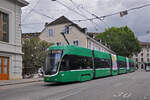 Be 6/8 Flexity 5041, auf der Linie 3, fährt am 22.07.2024 den Steinenberg hinunter zur Haltestelle Barfüsserplatz. Aufnahme Basel.