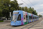 Be 6/8 Flexity 5034 mit der Werbung für Universitäres Zentrum Basel für Zahnmedizin (UZB), auf der wegen einer Baustelle in der Clarastrasse umgeleiteten Linie 6, fährt am