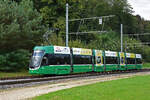 Be 6/8 Flexity 5007, auf der Linie 14, fährt am 07.10.2024 zur Haltestelle Lachmatt.