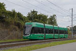 Be 4/6 Flexity 6010, auf der Linie 14, fährt am 17.07.2024 zur Haltestelle Rothausstrasse. Aufnahme Muttenz.