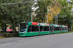 Be 6/8 Combino 316, auf der Linie 14, fährt am 31.10.2024 zur Haltestelle am Aeschenplatz. Aufnahme Basel.