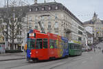 Be 4/4 490 zusammen mit dem B4S 1493 fährt am 25.11.2024 als Dienstfahrt den Steinenberg hoch zur Haltestelle Bankverein.