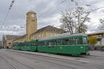 Doppeltraktion, mit den Be 4/4 485 und 486 zusammen mit dem B4S 1501, auf der Linie 2, bedient am 18.11.2024 die Haltestelle am badischen Bahnhof.