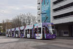 Be 6/8 Flexity 5028 mit der Werbung für die EM im Frauenfussball 2025, auf der Linie 6, fährt am 25.11.2024 zur Haltestelle Messeplatz. Aufnahme Basel.