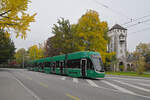 Be 6/8 Flexity 5032, auf der Linie 3, fährt am 08.11.2024 zur Haltestelle St.